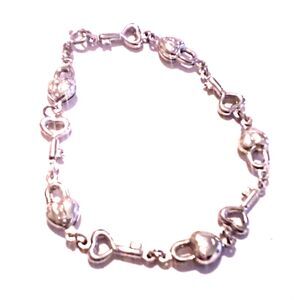 Silver Tone Heart And Key Link Bracelet